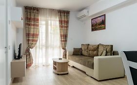 Luxury Apartments Newton By Glam
